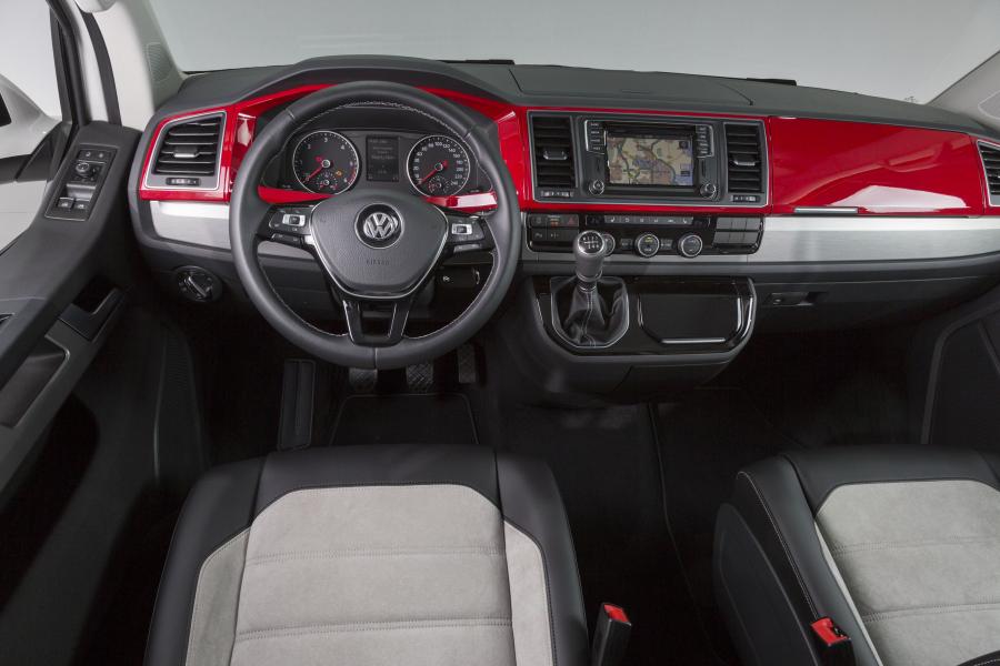  Volkswagen Multivan Generation Six 2015 года  (фото 26 из 31)